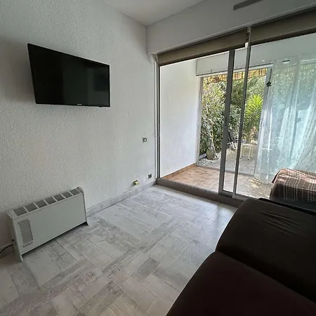 3 Personnes Cap D'agde Ct180-199 Apartment